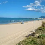 Dom wakacyjny Adosado De 140m2 Con Terraza A 50 M De La Playa Denia