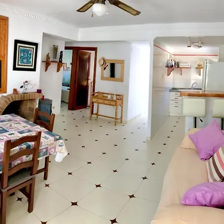 Dom wakacyjny Adosado De 140m2 Con Terraza A 50 M De La Playa